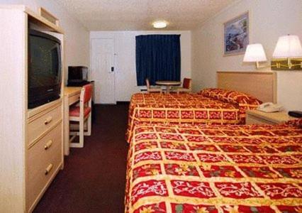 Austin Town Inn Austintown Chambre photo