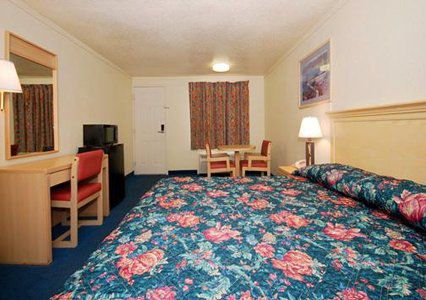 Austin Town Inn Austintown Chambre photo